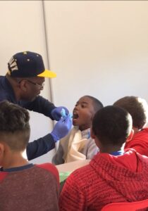 Denture demonstration